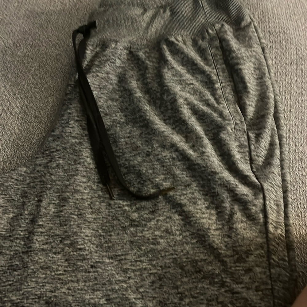 Women's Calia joggers. Size XXL. Gray.